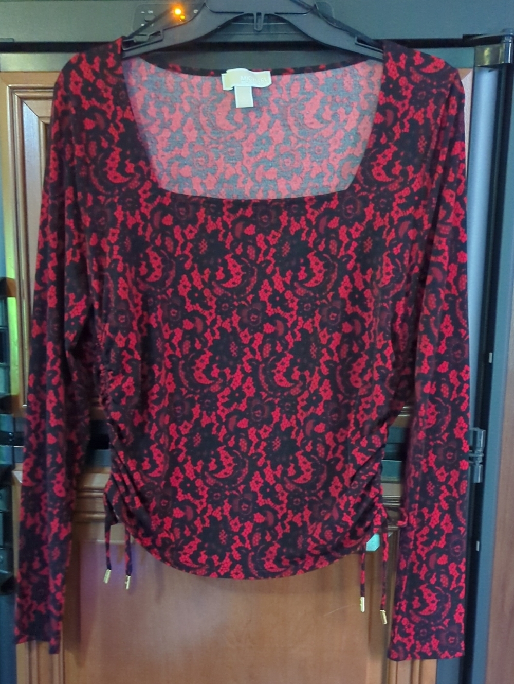 MICHAEL Michael Kors Red and Black Lace-Print Long Sleeve Top with Side Ruching